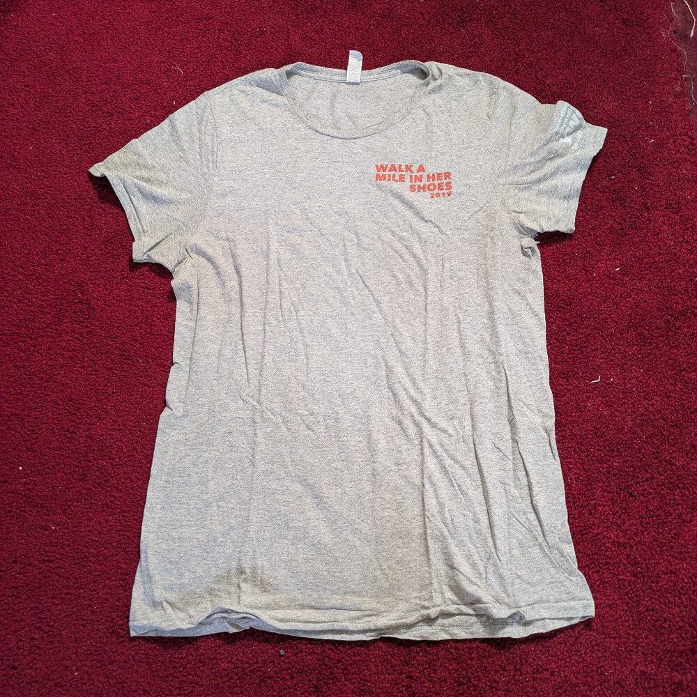 Fruit of the Loom Sofspun Gray Graphic Tee “Walk a Mile in Her Shoes” 2019 Shirt